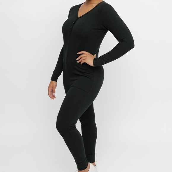 🗃️ 📸[Smash + Tess] Wednesday Romper - Midnight Black - XS - Picture 3 of 3